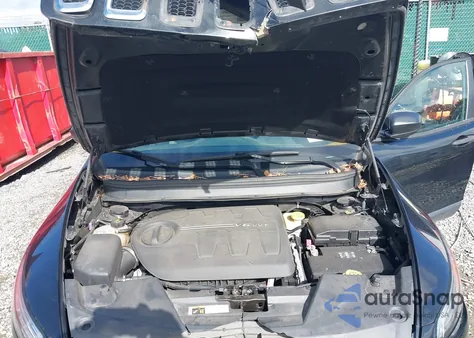 2016 Jeep Cherokee Sport z USA, uszkodzony, nr VIN 1C4PJMAS7GW235912